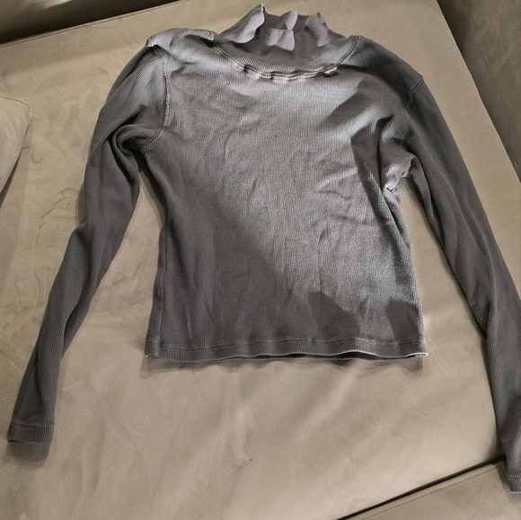 BBP Turtleneck - Picture 2 of 7